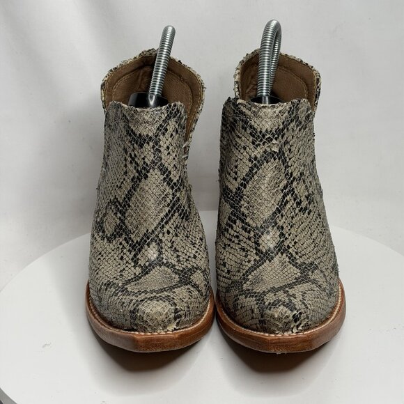 Ariat Women's Ankle Boots Size 6B Dixon Snip Toe Snake Print Western Booties - Picture 3 of 8